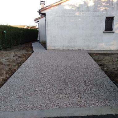 2 - Accés en gravillons lavés